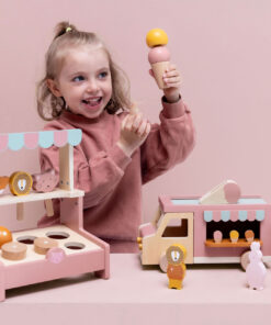 Alternative view of Trixie Eiswagen aus Holz mit Tieren (ab 3J.)