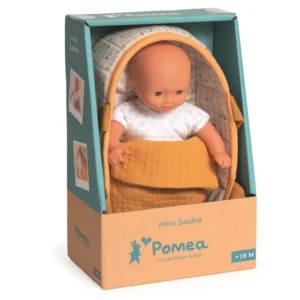 Djeco Pomea Tragetasche mit Puppe Mini (20cm/18m+) | Sasha