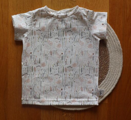 Handmade T-Shirt Blumen von Aylun