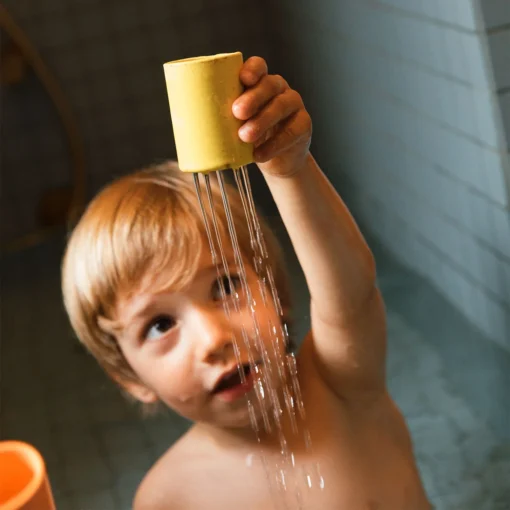 Oli&Carol Upcycled Rubber Bath Toy Boat | Yellow – Bild 7