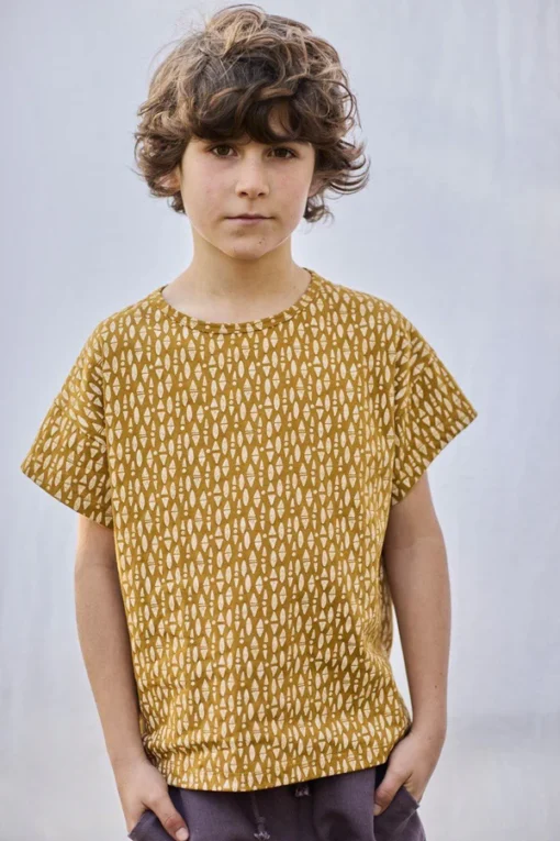 Tiralahilacha Unisex T-Shirt aus Bio-Baumwolle | Ethnic Mustard