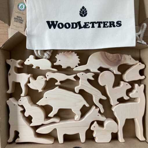 WOODLETTERS Holztiere Stapelspiel Set aus Arvenholz (Made in CH) | Waldfamilie