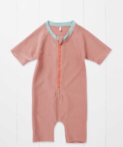 Badeoverall rose aus recycelten PFlaschen von Grass & Air