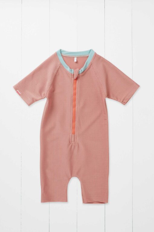 Badeoverall rose aus recycelten PFlaschen von Grass & Air