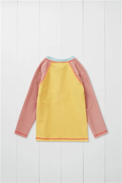 Badeshirt langam ochre aus recycelten Pet Flaschen von Grass & Air