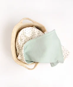 BIBAK Babydecke gepolstert 75 x 95 cm | Minze