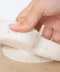 Cotton Cloud Kinderteller mit Saugfuß aus Silikon | Alfie Sand