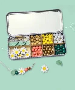 Cotton Twist Holzperlen Armband 5er Set Dose | Gänseblümchen