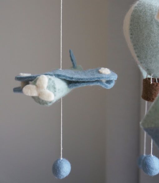 Gamcha Baby Mobile aus Filz | Himmelflug blau