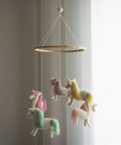 Gamcha Baby Mobile aus Filz | Einhorn pastell