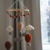 Gamcha Baby Mobile aus Filz | Heissluftballon braun