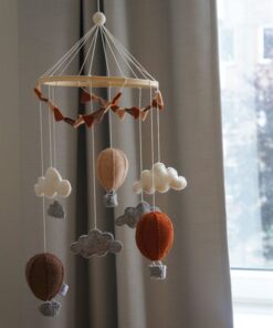Gamcha Baby Mobile aus Filz | Heissluftballon braun