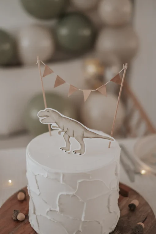 https://wintichind.ch/wp-content/uploads/hej-hanni-caketopper-dinosaurier-4.webp