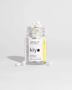 kiyo Zahnpasta Tabs ohne Fluorid (124 Taps) | Ingwer