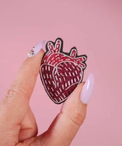 MALICIEUSE Brosche handbestickt | Herz