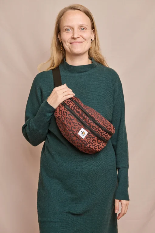 Mama Nuka Crossbody Bag – Bauchtasche | Leo