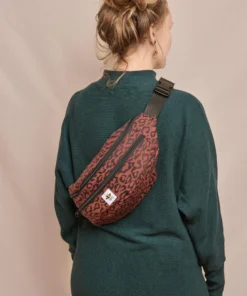 Mama Nuka Crossbody Bag – Bauchtasche | Leo