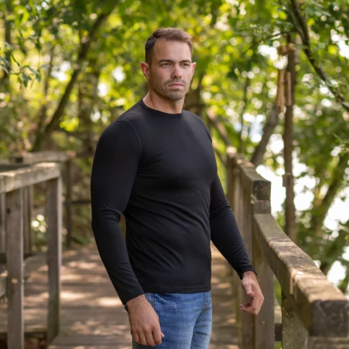 MENIQUE Herren Langarmshirt 160 Merino | Schwarz