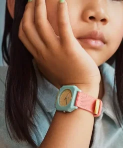 Alternative view of mini kyomo Kinder Uhr | Buble gum