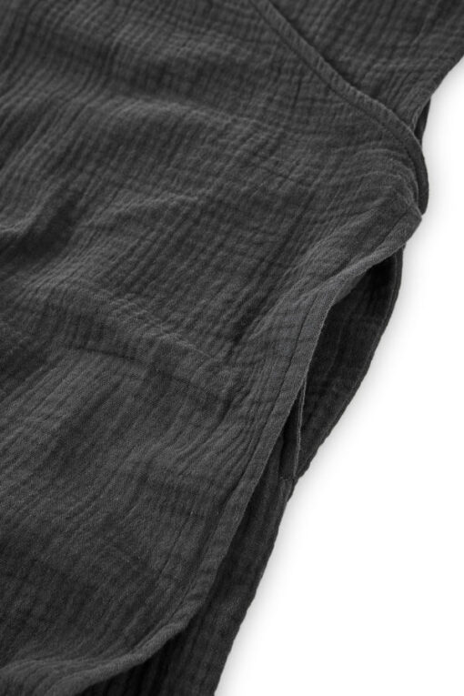 Tiralahilacha ERW Musselin Wickelkleid mit Träger BRIELLE | black – Bild 6