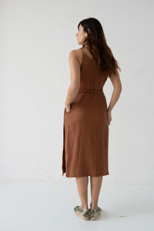 Tiralahilacha ERW Musselin Wickelkleid mit Träger BRIELLE | terrakotta – Bild 7