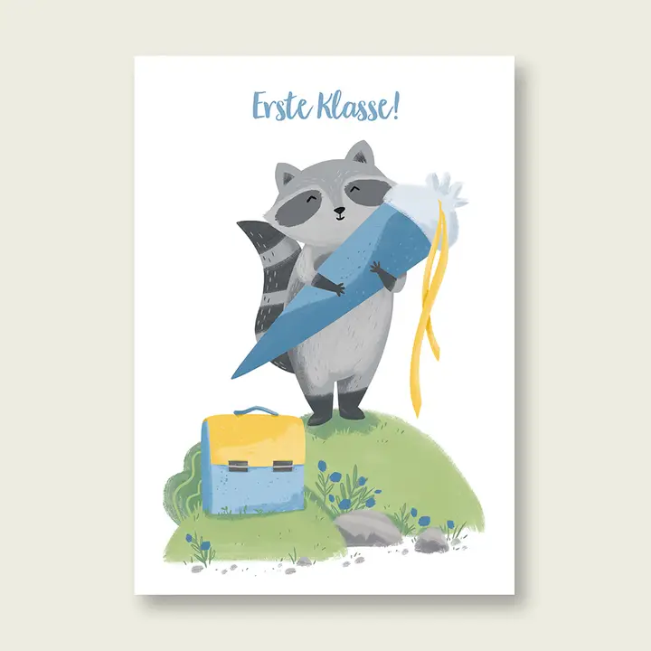 VIERUNDFÜNFZIG Postkarte | Schulanfang Waschbär Junge