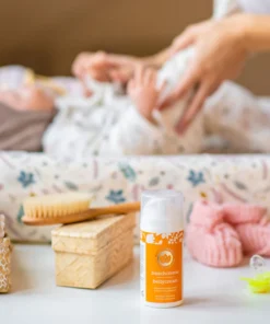 Wohltuende Bauchcreme - für Mutter & Babybauch bei Koliken & strapazierter Haut